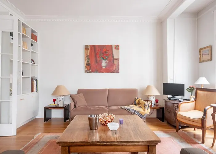 Veeve - Flowers From Apartamento Paris